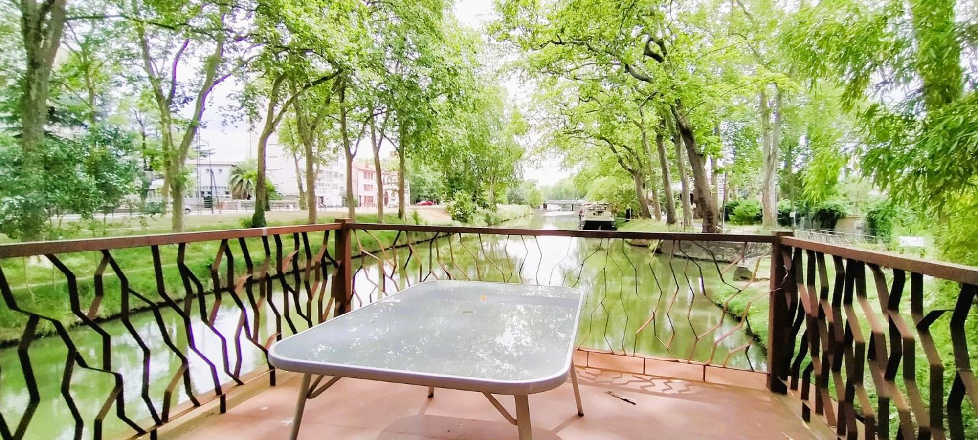 Bateau-hôtel Péniche Kairos - Havre De Paix Sur Canal Du Midi Toulouse